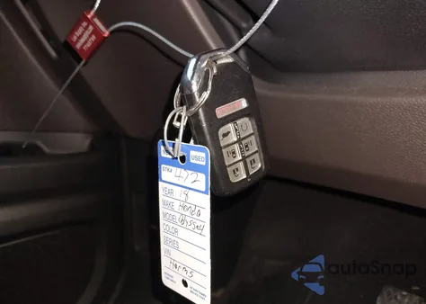 2018 Honda Odyssey Touring from USA, damaged, VIN 5FNRL6H81JB066846